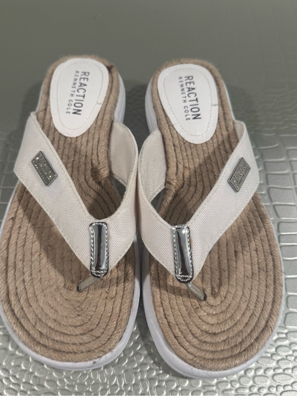 Kenneth Cole Reaction Women's Cream Canvas Thong Sandals with Silver Accents